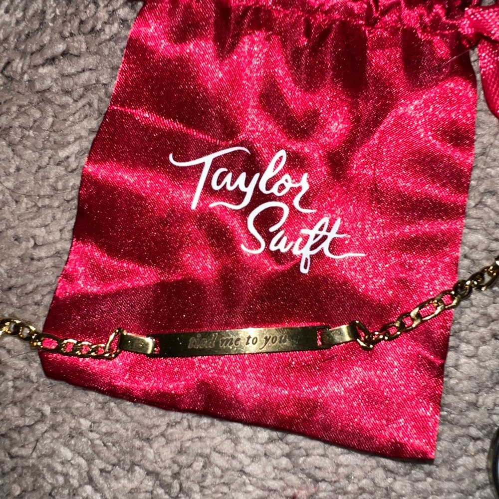 Taylor Swift Gold Invisible String Bracelet Folklore